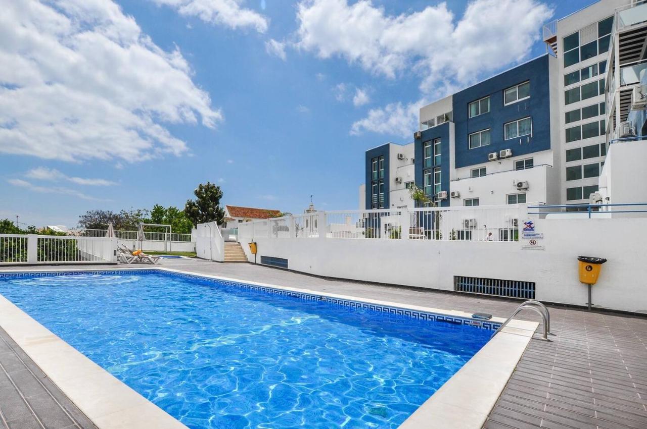 Deluxe Apartment In Albufeira Old Town, 200M Walk To Beach, Pool Parking Buitenkant foto